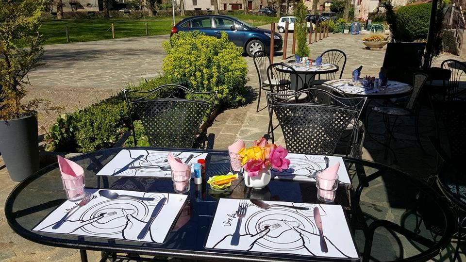Auberge Henri IV Segur-le-Chateau Luaran gambar