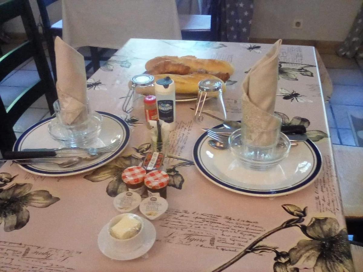 Auberge Henri IV Segur-le-Chateau Luaran gambar